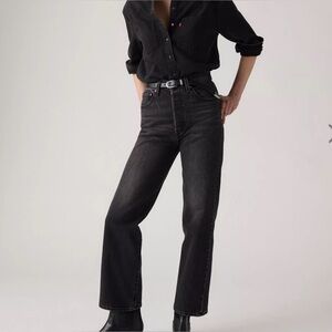 Levi's Women's Ribcage Straight Ankle Jeans Black Size 28
